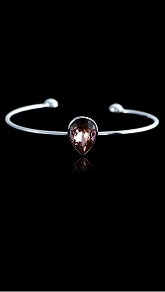 Picture of Cost Worthy Single Stone Swarovski Element Bangles