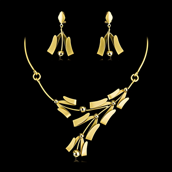 Picture of Irresistible Gold Plated Dubai Necklace and Earring Set For Your Occasions