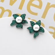 Picture of Inexpensive Gunmetal Plated Green Stud Earrings from Reliable Manufacturer