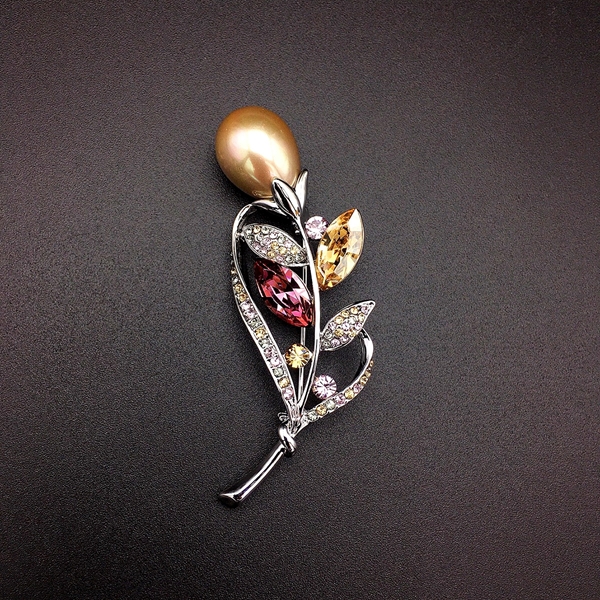 Picture of Pretty Swarovski Element Zinc Alloy Brooche