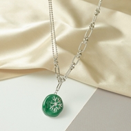 Picture of Best Enamel White Short Chain Necklace