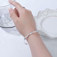 Picture of Famous Small Platinum Plated Fashion Bangle