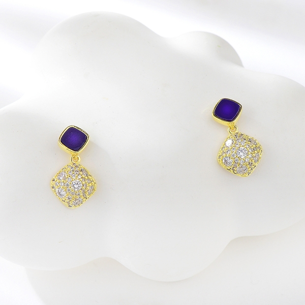 Picture of Top Cubic Zirconia Medium Stud Earrings