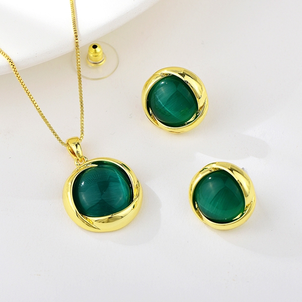 Picture of Brand New Green Small 2 Piece Jewelry Set with SGS/ISO Certification