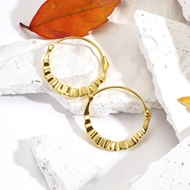 Picture of Popular Small Gold Plated Small Hoop Earrings