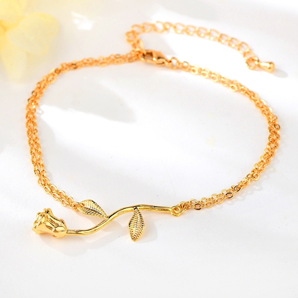 Picture of Impressive Gold Plated Small Fashion Bracelet with Low MOQ