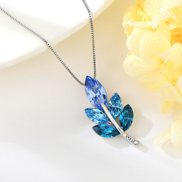 Picture of Eye-Catching Blue Copper or Brass Pendant Necklace with Member Discount