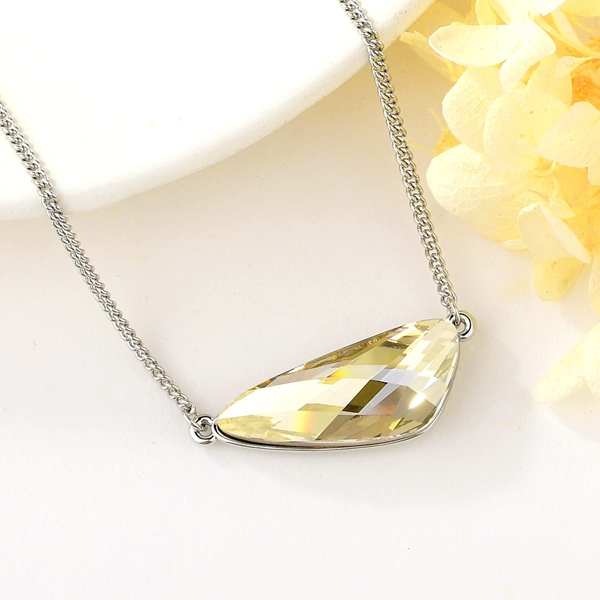 Picture of Charming White Luxury Pendant Necklace As a Gift