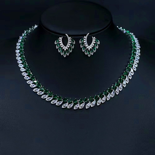 Picture of Purchase Platinum Plated Delicate 2 Piece Jewelry Set Exclusive Online